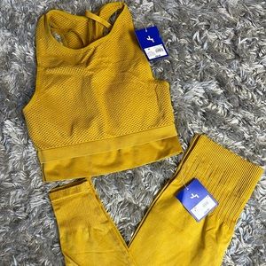 NWT Gold Leggings & Sports Bra set by JoyLab size M